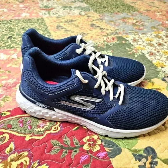Sketchers go‎ run 400 - Picture 1 of 7
